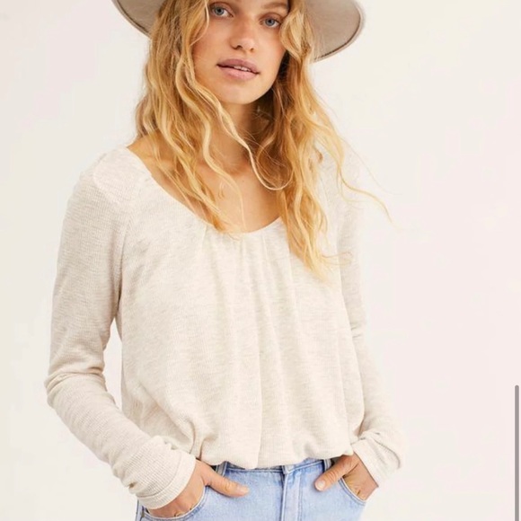 Free People We The Free Sz Medium Bondi Thermal Top Oatmeal Beige Long Sleeve - Picture 1 of 3